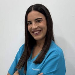 DÑA. SILVIA MOLINA ------------